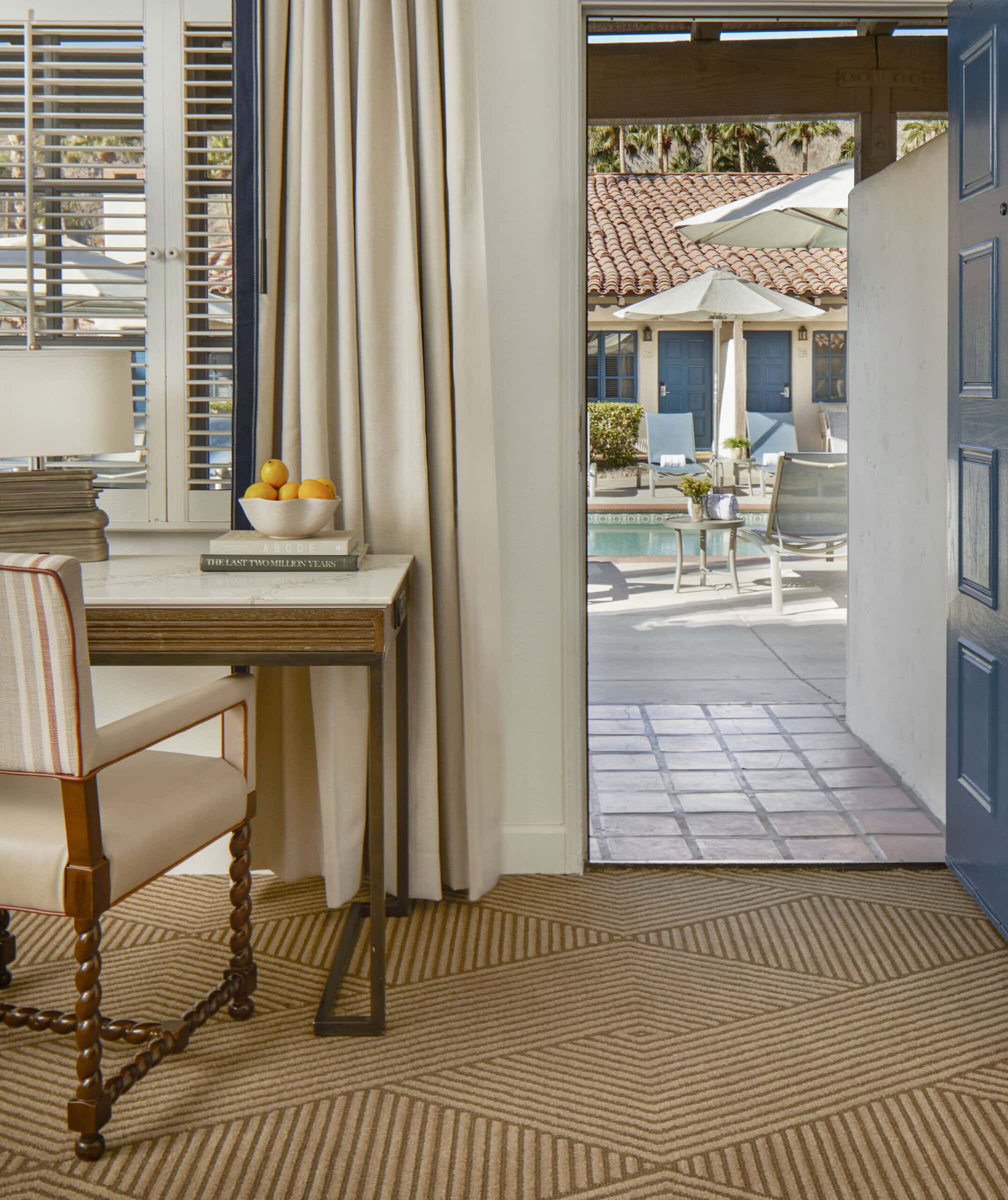 2024_11_18 La Quinta1382 copy