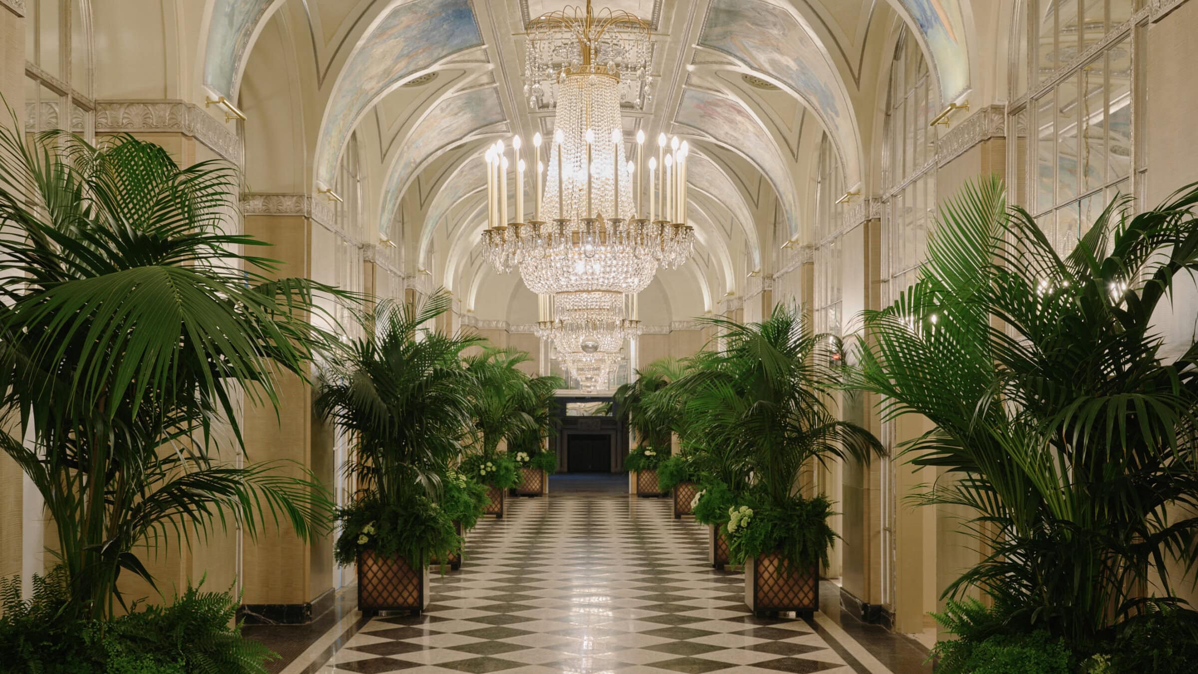 hallway Waldorf Astoria